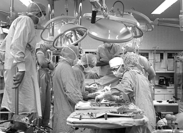 World's first heart-lung transplant