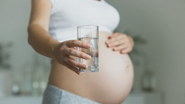 Higher levels of nitrate in drinking water linked to preterm birth, Stanford study finds