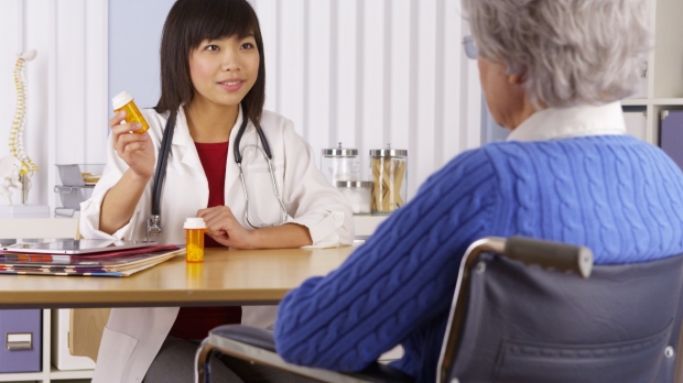 NPs, physicians equally safe at prescribing